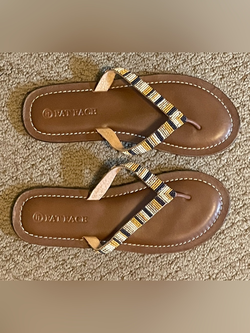 Fat Face Brown Leather Flip Flop Sandals with Beaded Straps size 8 Like New